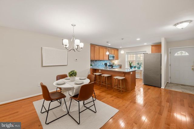 3089 TECUMSEH CT, Woodbridge, VA 22192