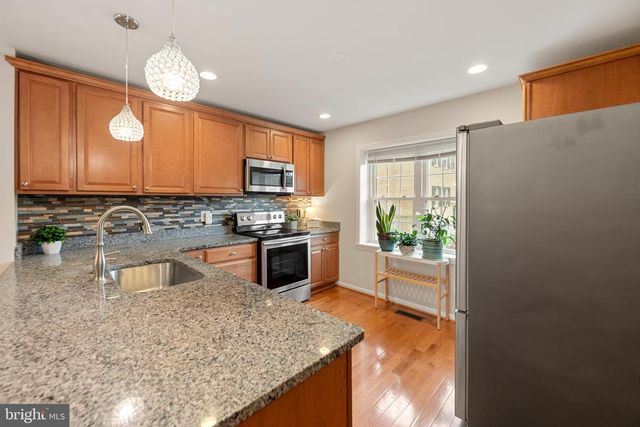 3089 TECUMSEH CT, Woodbridge, VA 22192