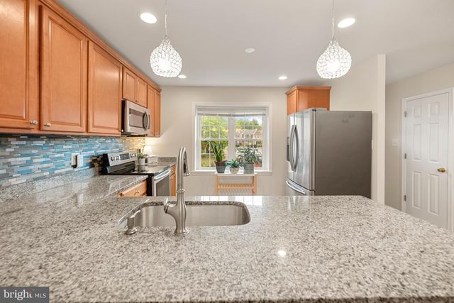 3089 TECUMSEH CT, Woodbridge, VA 22192