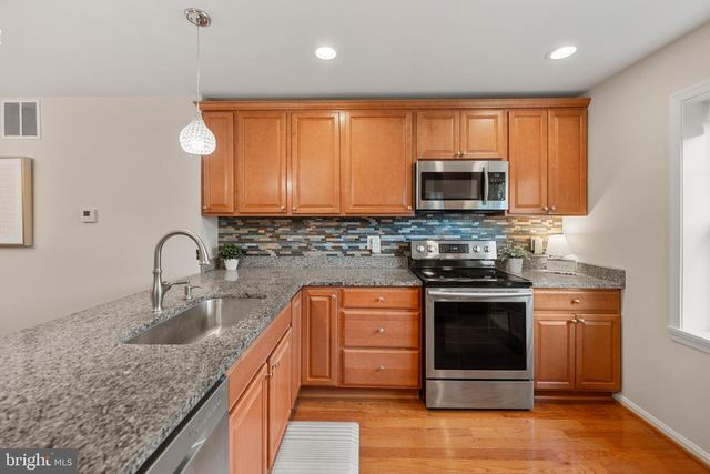 3089 TECUMSEH CT, Woodbridge, VA 22192