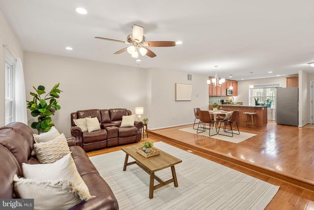 3089 TECUMSEH CT, Woodbridge, VA 22192