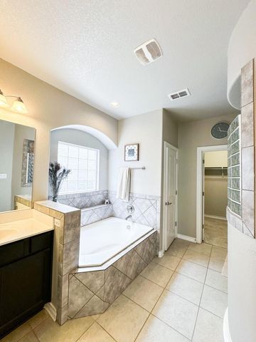 3119 Brand Iron DR, San Marcos, TX 78666