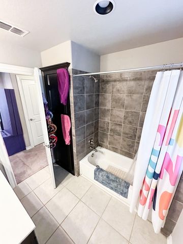 3119 Brand Iron DR, San Marcos, TX 78666