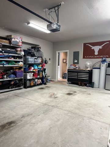 3119 Brand Iron DR, San Marcos, TX 78666