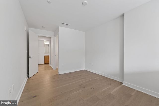 1332 8TH ST NW, Washington, DC 20001