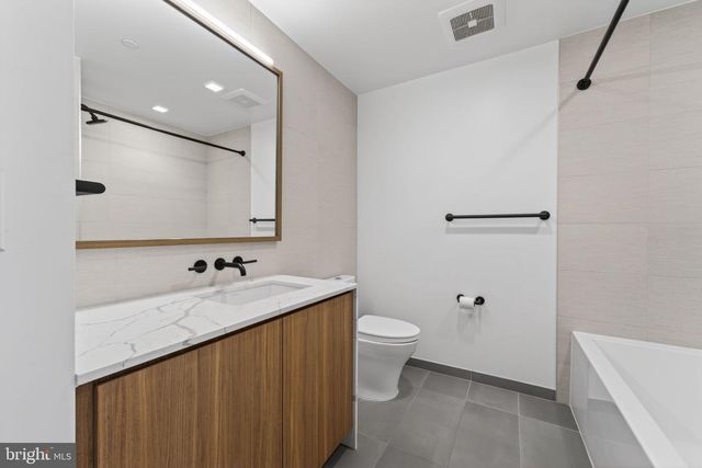 1332 8TH ST NW, Washington, DC 20001