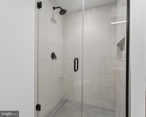 1332 8TH ST NW, Washington, DC 20001