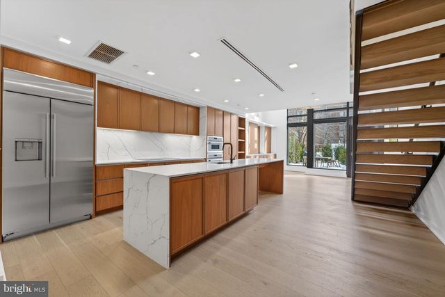 1332 8TH ST NW, Washington, DC 20001