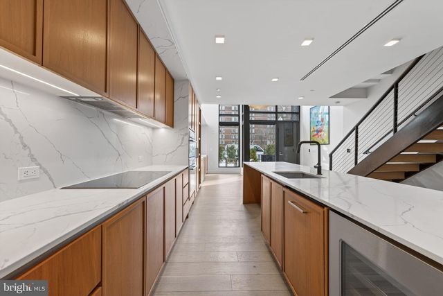 1332 8TH ST NW, Washington, DC 20001