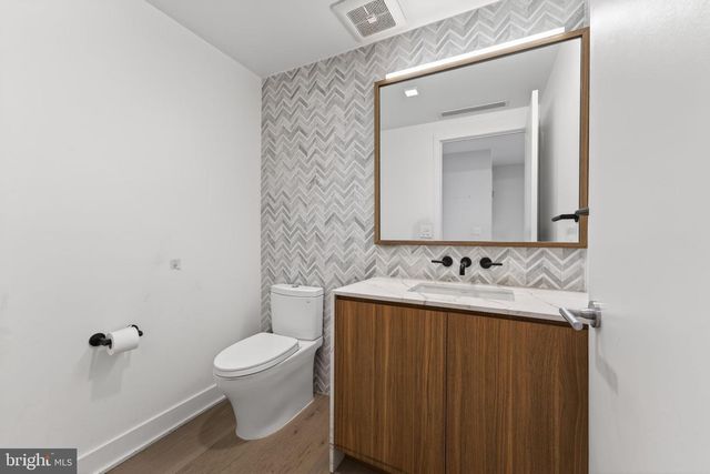 1332 8TH ST NW, Washington, DC 20001