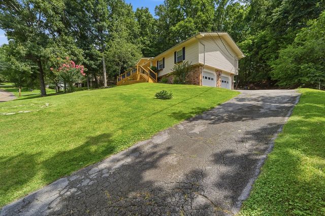 7608 Ridge Bay Dr, Hixson, TN 37343