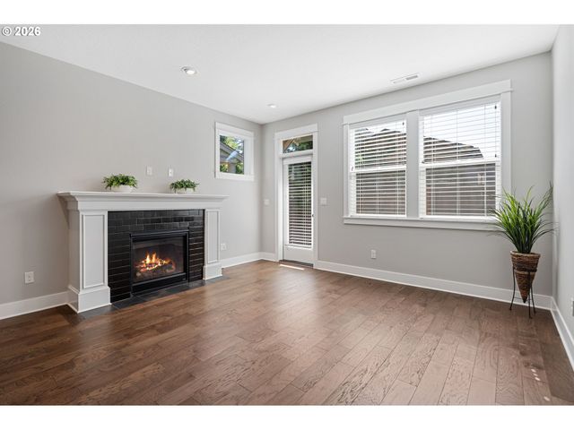7456 N STOCKTON Ave, Portland, OR 97203