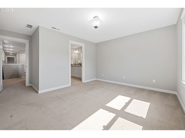 7456 N STOCKTON Ave, Portland, OR 97203