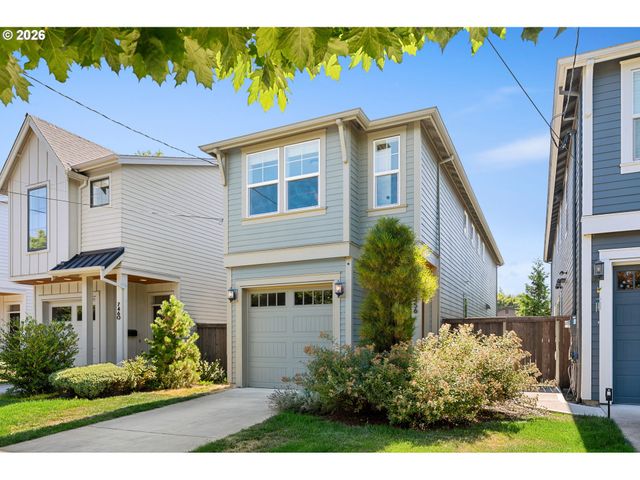 7456 N STOCKTON Ave, Portland, OR 97203