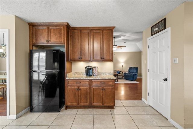 6736 FORREST CIR, Bartlett, TN 38135