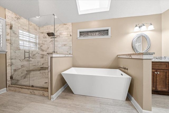 6736 FORREST CIR, Bartlett, TN 38135