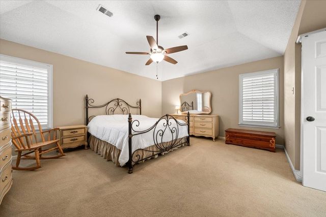 6736 FORREST CIR, Bartlett, TN 38135