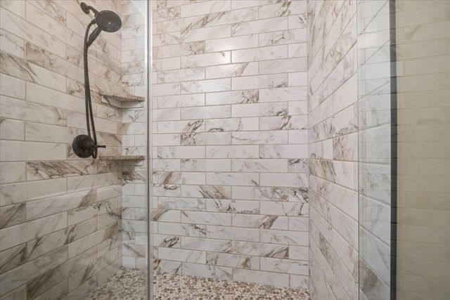 6736 FORREST CIR, Bartlett, TN 38135