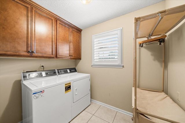 6736 FORREST CIR, Bartlett, TN 38135