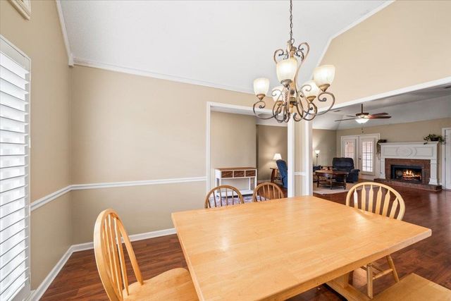 6736 FORREST CIR, Bartlett, TN 38135