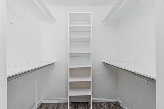 2606 Hollow Bend, Mesquite, TX 75150