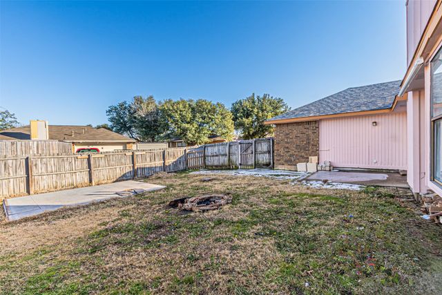 2606 Hollow Bend, Mesquite, TX 75150