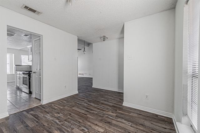 2606 Hollow Bend, Mesquite, TX 75150