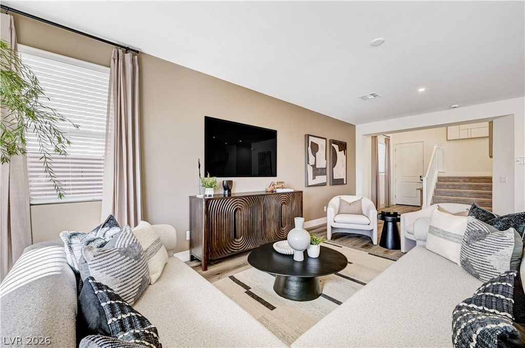 2492 Tom Collins Drive, Las Vegas, NV 89121 — photo 2
