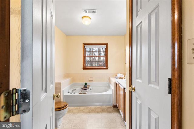 10628 CHESTERWOOD DR, Spotsylvania, VA 22553