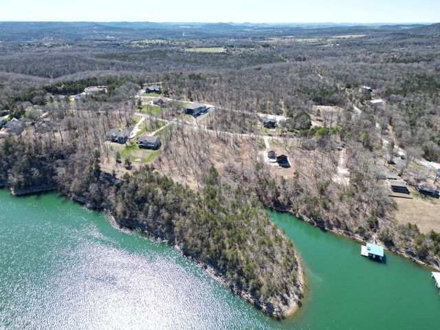 000 Eagle Point Lane, Shell Knob, MO 65747