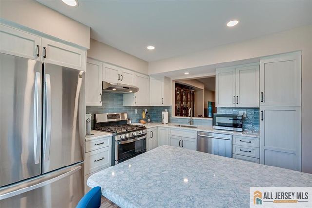 254 Teasdale Place, Morganville, NJ 07751