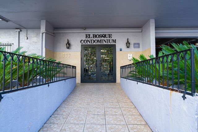 777 SW 9th Avenue 409, Miami, FL 33130