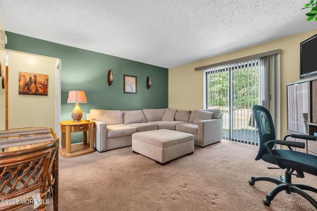 163 Lilac Court, Jackson, NJ 08527