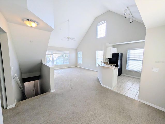 5531 ROSEHILL ROAD 203, Sarasota, FL 34233