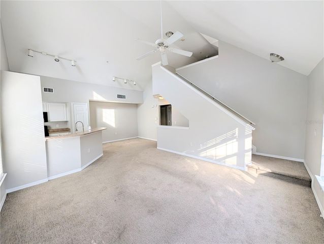 5531 ROSEHILL ROAD 203, Sarasota, FL 34233