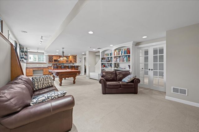 0S255 Bealer Circle, Geneva, IL 60134