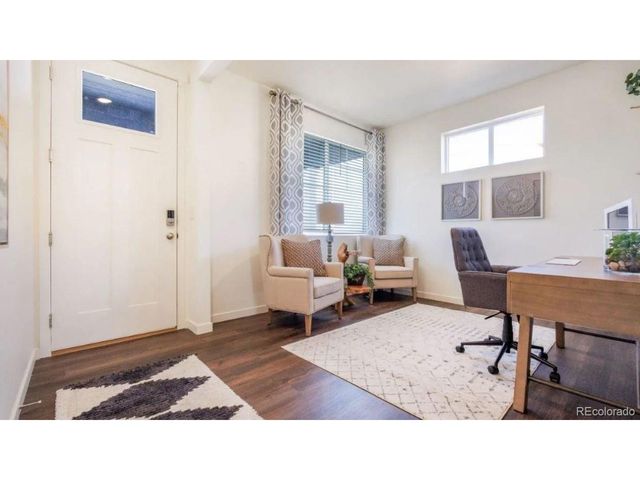 830 N Clubview St, Watkins, CO 80137