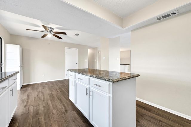 346 Lost Rock Drive, Houston, TX 77598