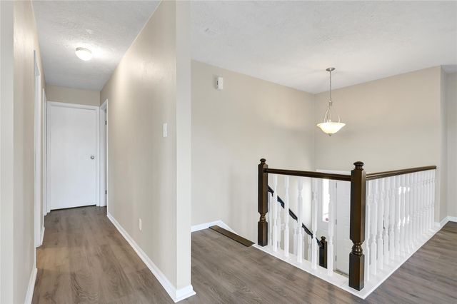 346 Lost Rock Drive, Houston, TX 77598