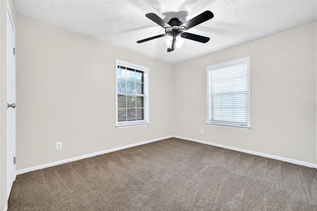 346 Lost Rock Drive, Houston, TX 77598