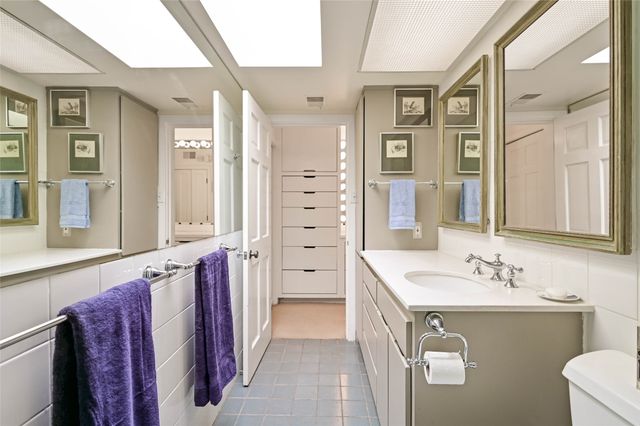 653 Canyon Road 15, Santa Fe, NM 87501