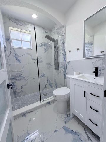 3222 NW 182nd St, Miami Gardens, FL 33056