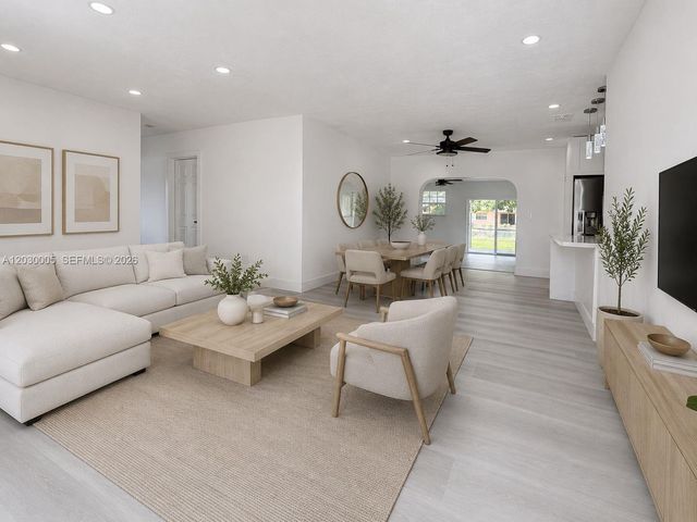 3222 NW 182nd St, Miami Gardens, FL 33056