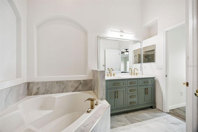 10736 MERE PARKWAY, Orlando, FL 32832