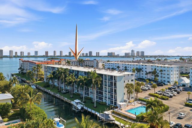 100 Paradise Harbour Boulevard 203, North Palm Beach, FL 33408