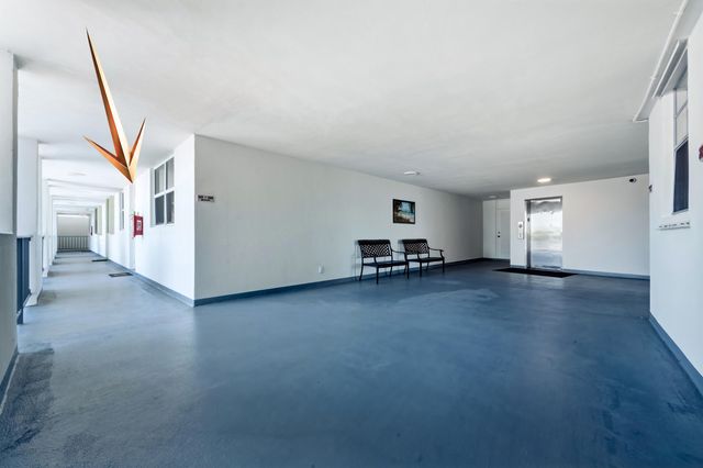 100 Paradise Harbour Boulevard 203, North Palm Beach, FL 33408