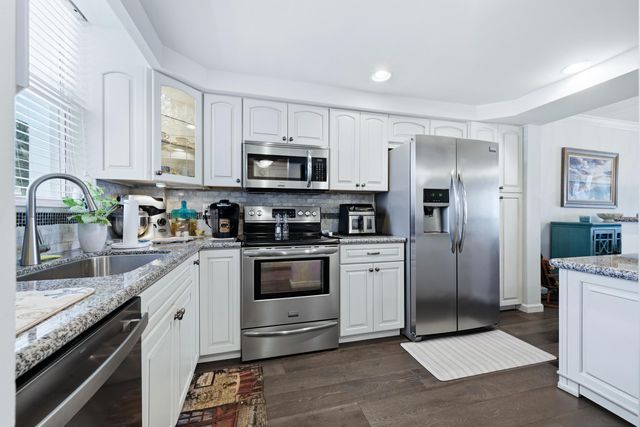 100 Paradise Harbour Boulevard 203, North Palm Beach, FL 33408