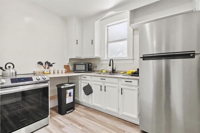 1735 YALE STREET S, St Petersburg, FL 33712