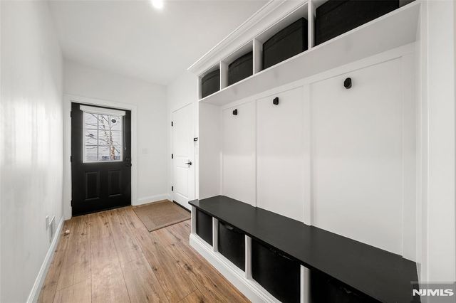 129 Rivervale Road, River Vale, NJ 07675