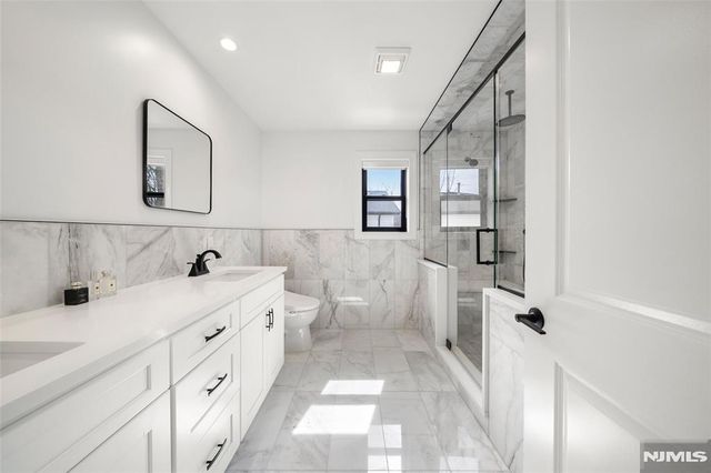 129 Rivervale Road, River Vale, NJ 07675